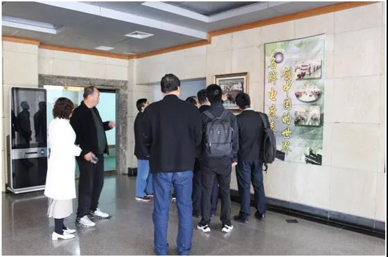 华为云计算专家莅临金雀工业园调研